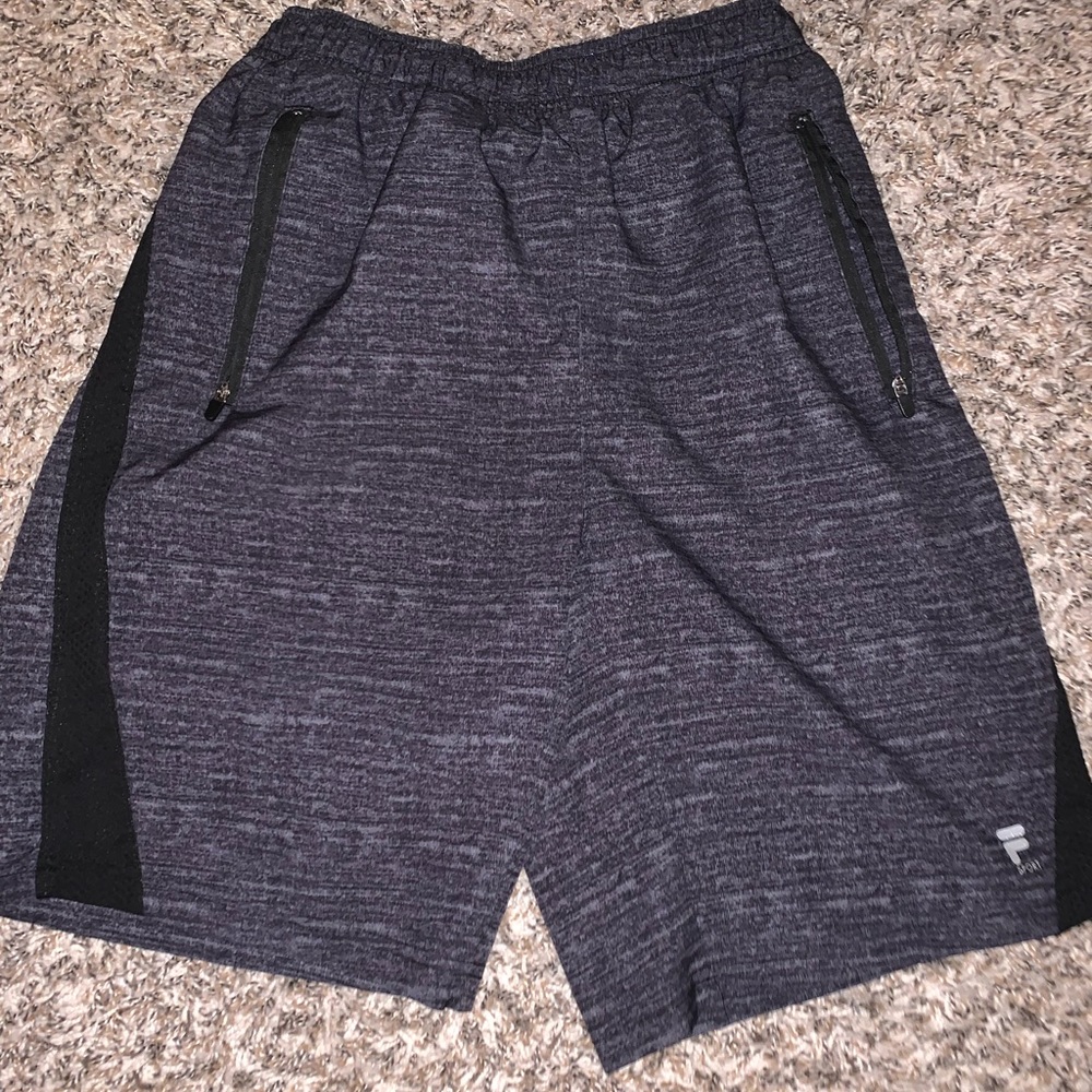 Shorts small